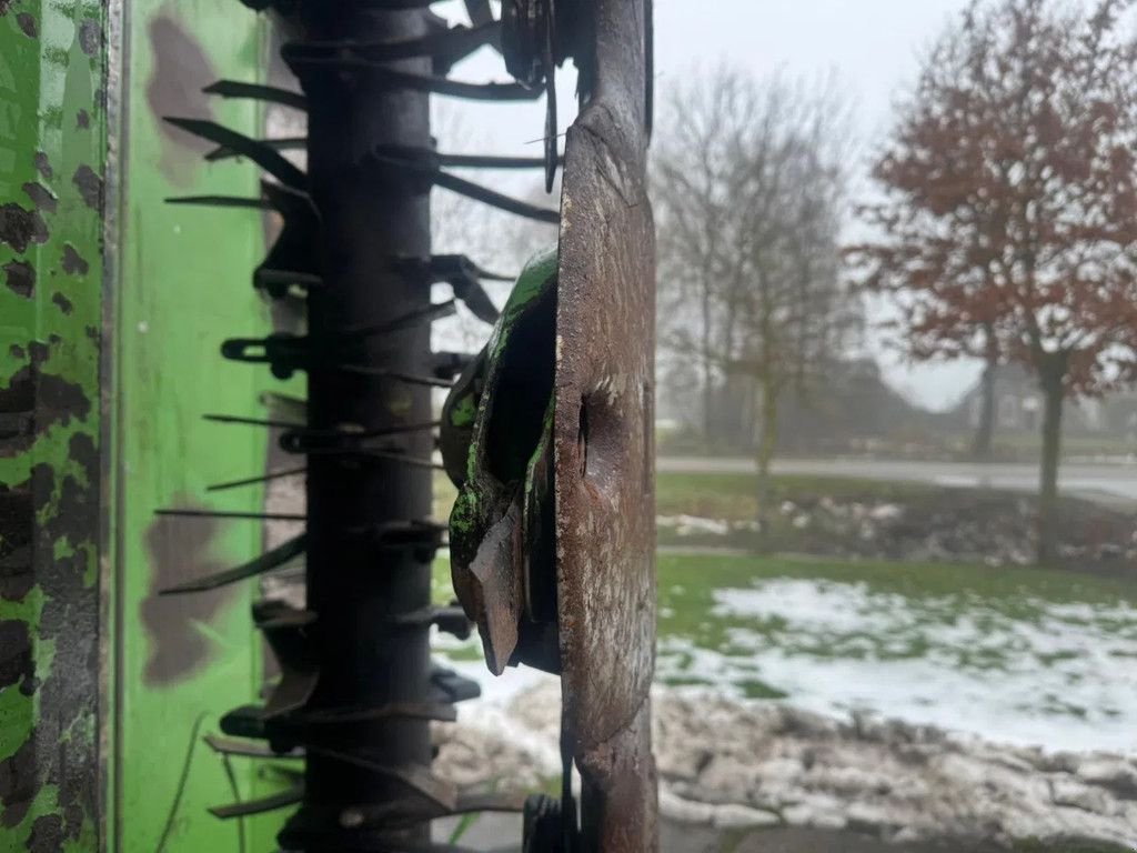 Mähwerk typu Krone Easycut B 870 CV & 320 CV schijvenmaaier triple maaier, Gebrauchtmaschine v Ruinerwold (Obrázok 11)