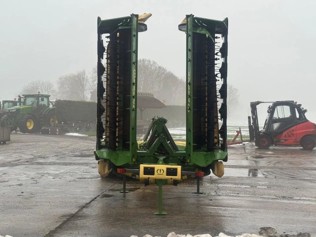 Mähwerk typu Krone Easycut B 870 CV & 320 CV schijvenmaaier triple maaier, Gebrauchtmaschine v Ruinerwold (Obrázok 3)