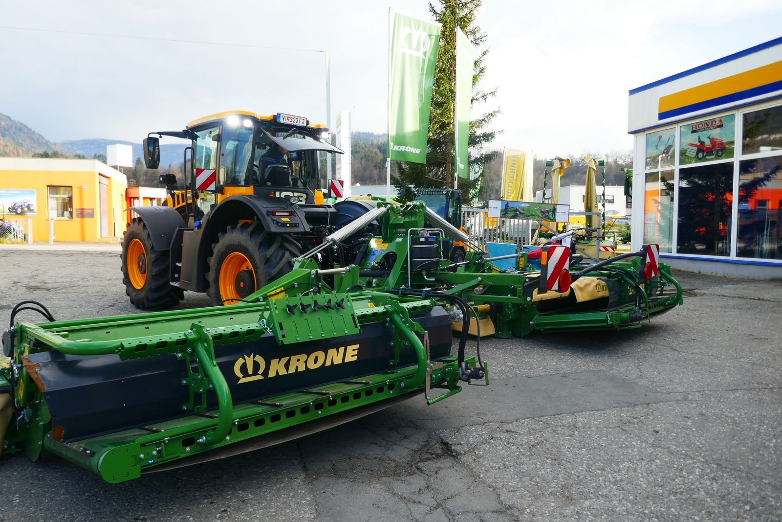 Mähwerk of the type Krone EasyCut B 870 CV Collect, Gebrauchtmaschine in Villach (Picture 1)