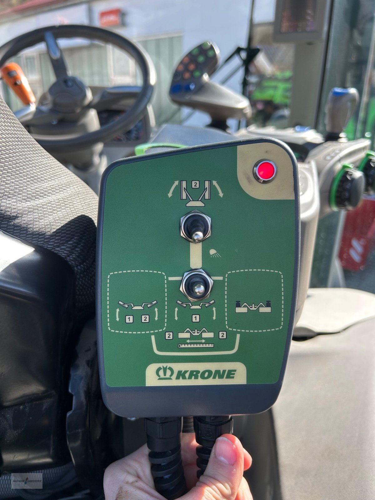 Mähwerk of the type Krone EasyCut B1000, Neumaschine in Treuchtlingen (Picture 7)