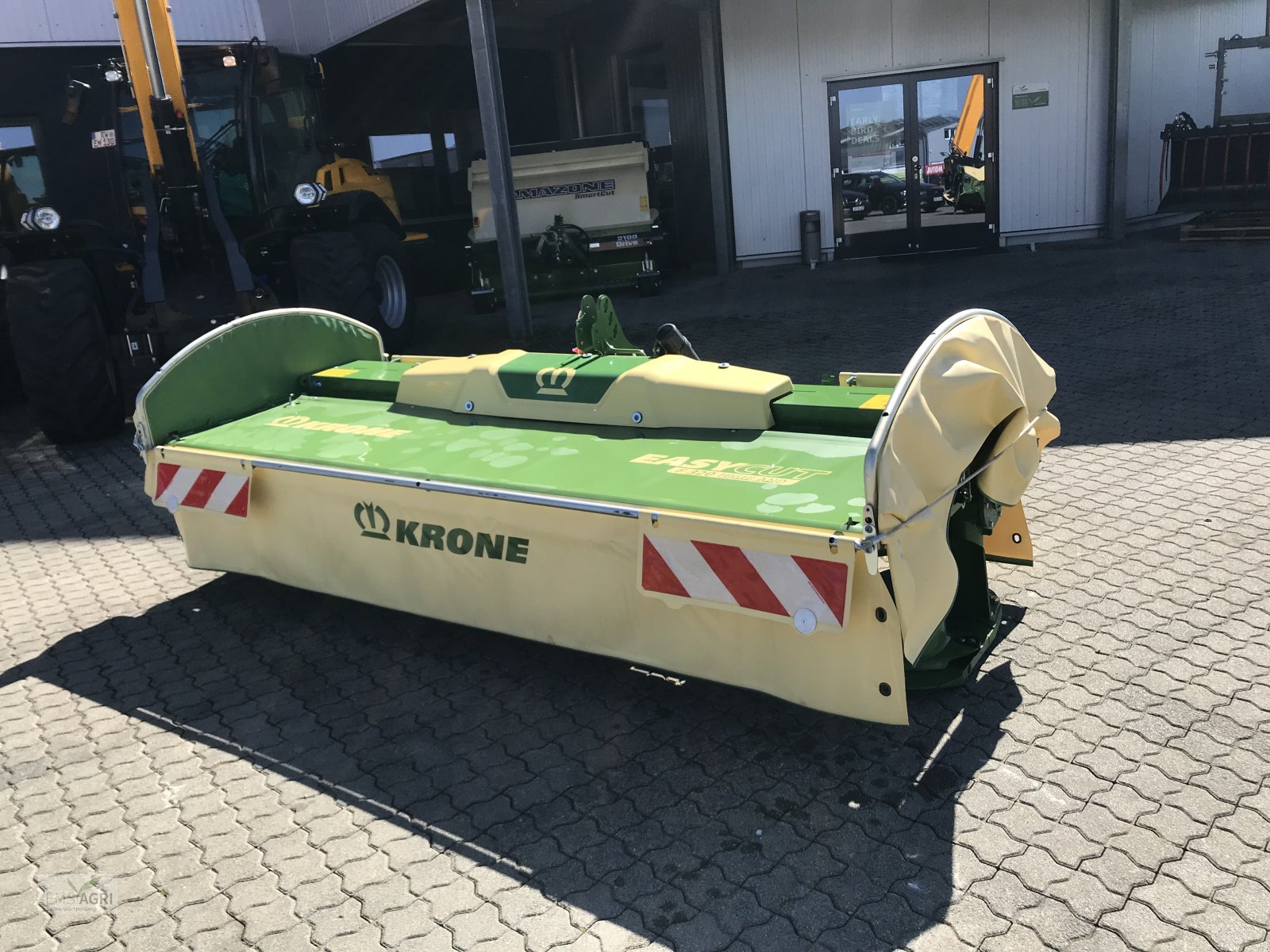 Mähwerk Türe ait Krone EASYCUT F 320 HIGH, Neumaschine içinde Vöhringen (resim 2)