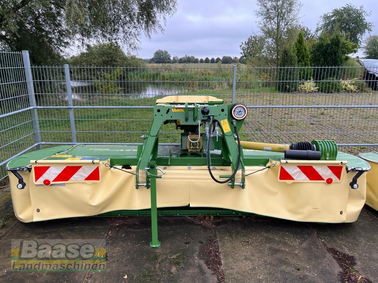 Mähwerk des Typs Krone EasyCut F 320 M G3 Frontmähwerk, Neumaschine in Holthof (Bild 2)