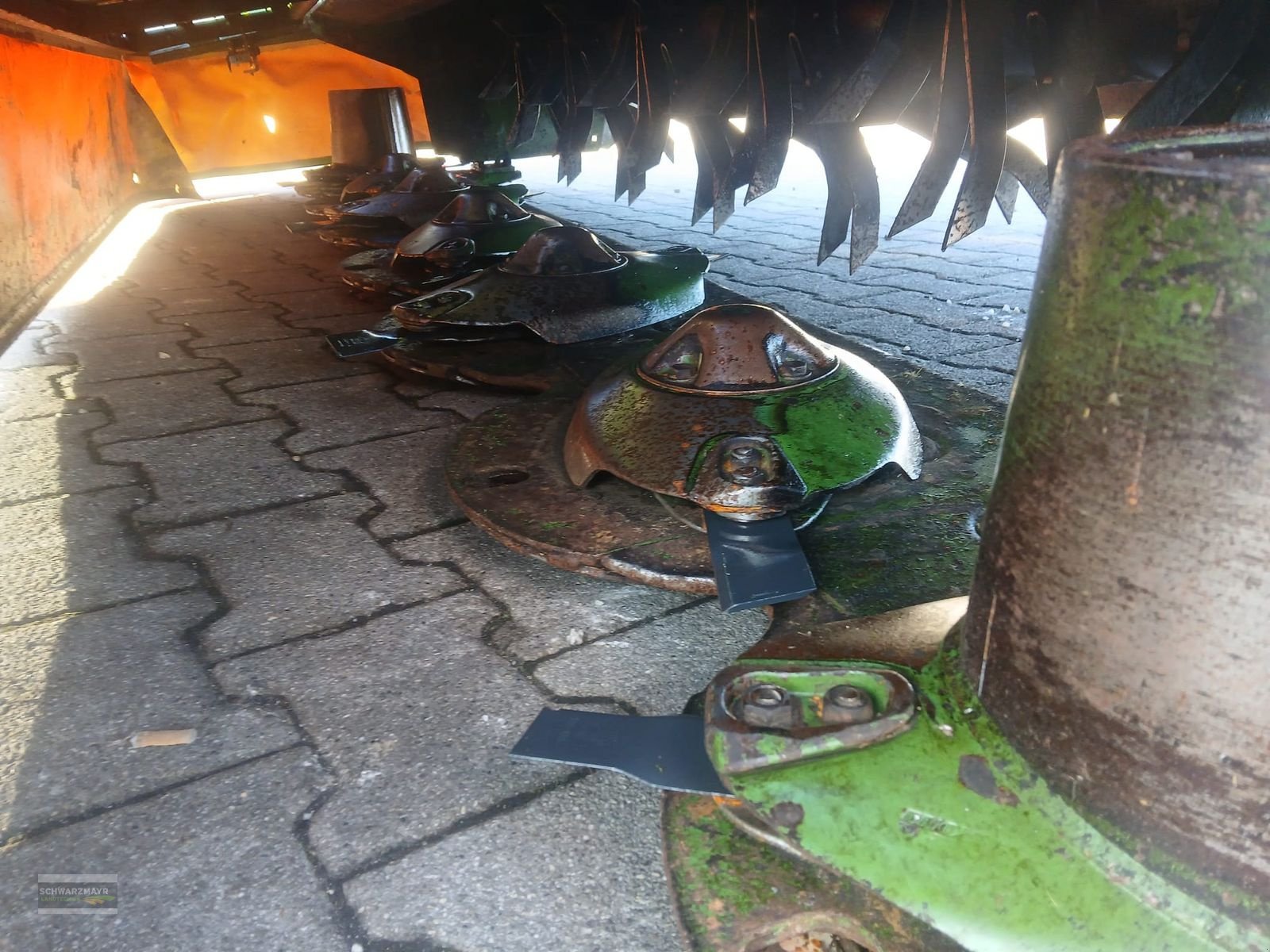 Mähwerk типа Krone EasyCut F320 CV gezogen, Gebrauchtmaschine в Aurolzmünster (Фотография 11)