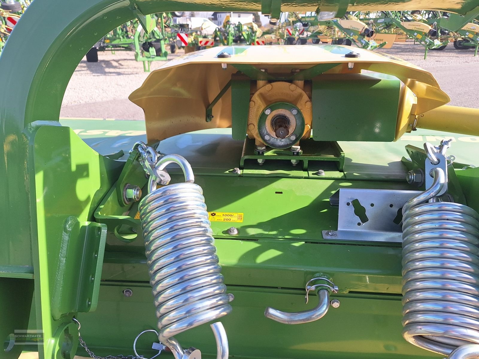 Mähwerk Türe ait Krone EasyCut F320 G4 SS geschoben, Neumaschine içinde Gampern (resim 14)