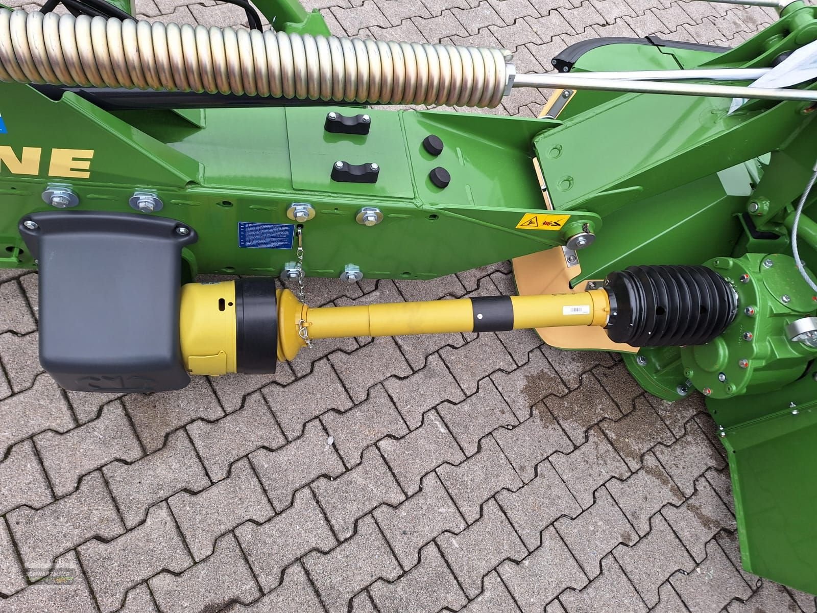 Mähwerk of the type Krone EasyCut R 320 CV, Neumaschine in Aurolzmünster (Picture 13)
