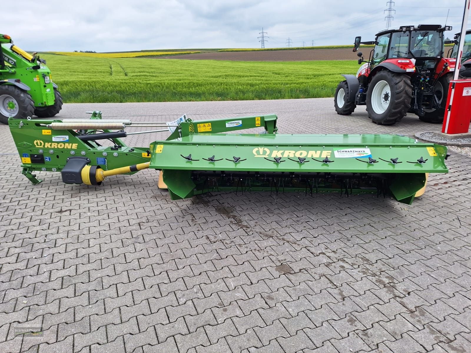 Mähwerk of the type Krone EasyCut R 320 CV, Neumaschine in Aurolzmünster (Picture 4)