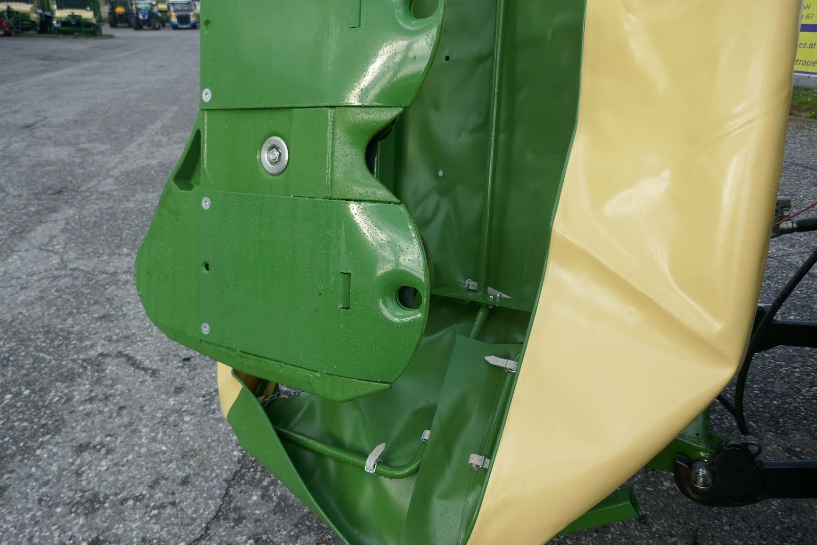 Mähwerk of the type Krone EasyCut R 320, Gebrauchtmaschine in Villach (Picture 15)