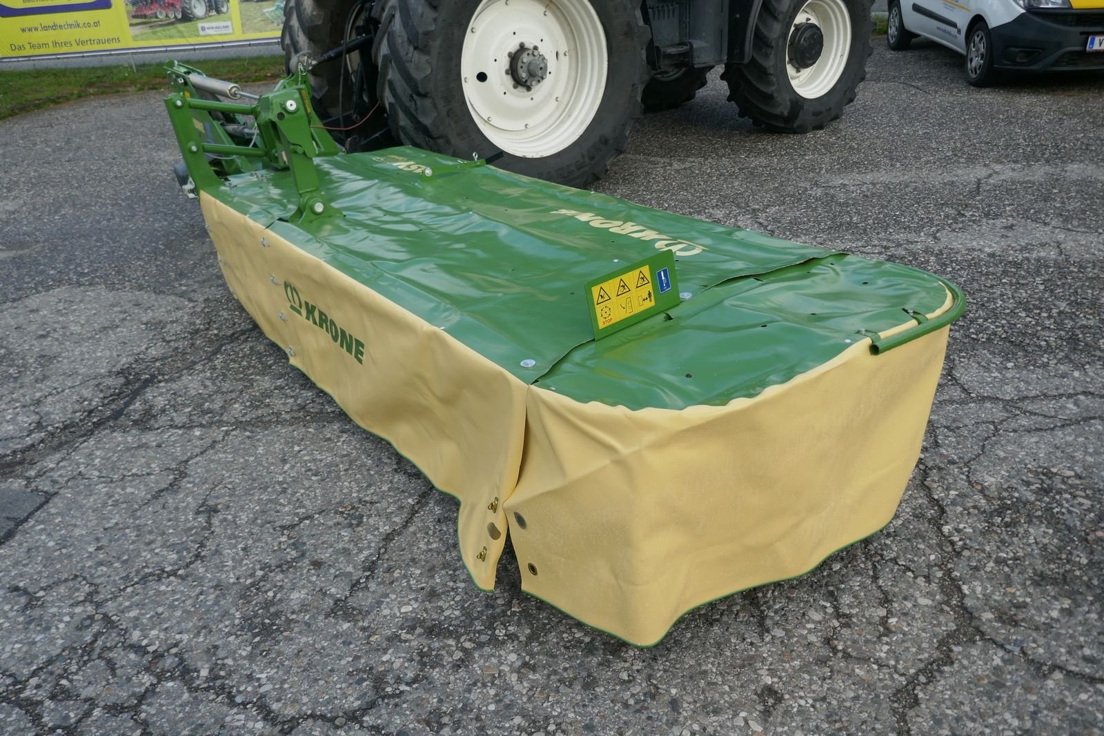 Mähwerk of the type Krone EasyCut R 320, Gebrauchtmaschine in Villach (Picture 3)