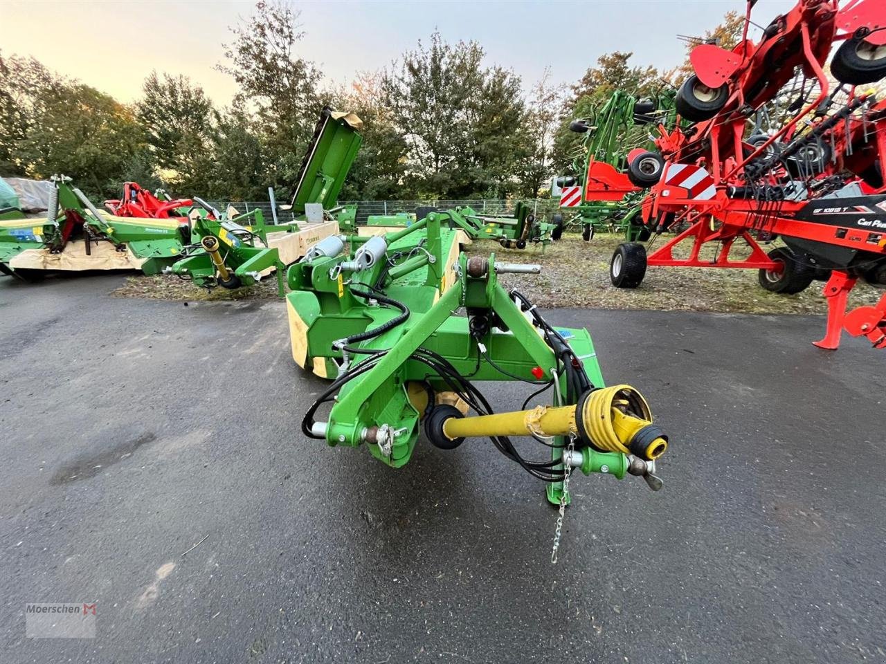 Mähwerk a típus Krone EasyCut R 400, Gebrauchtmaschine ekkor: Tönisvorst (Kép 2)