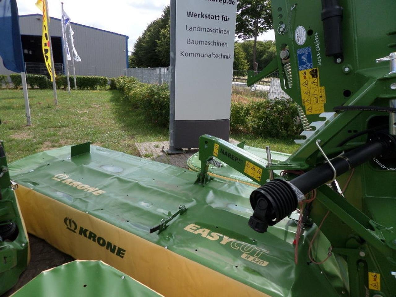 Mähwerk of the type Krone EASYCUT R320 SCHEIBENMÄHWERK, Neumaschine in Vehlow (Picture 5)