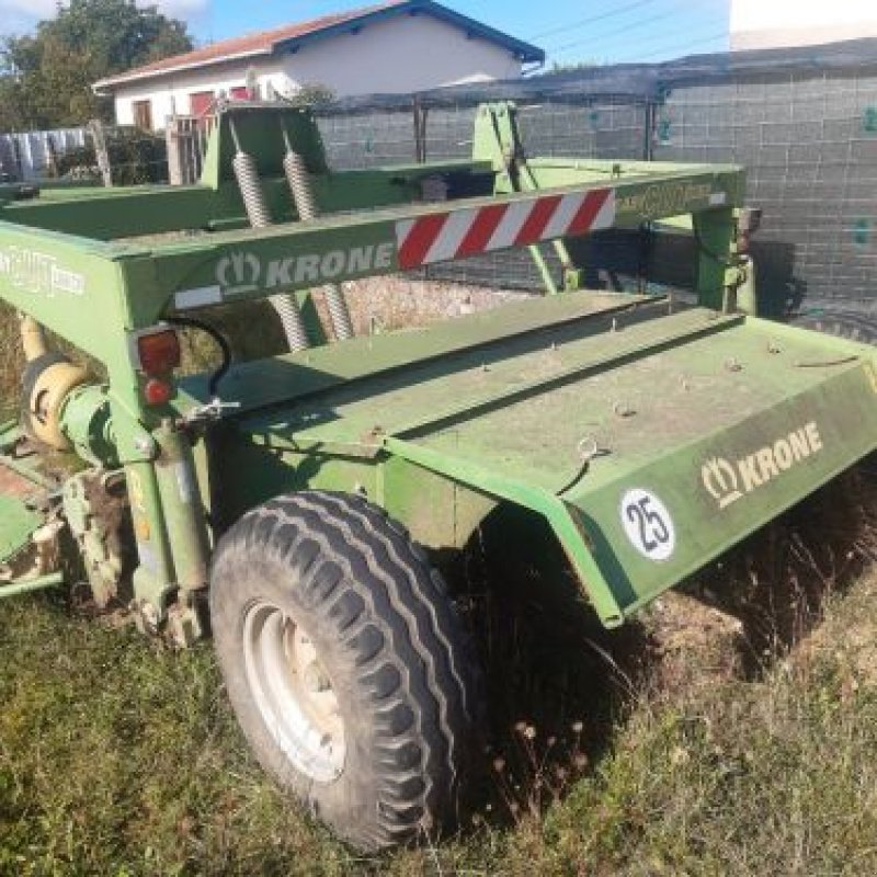 Mähwerk des Typs Krone EASYCUT, Gebrauchtmaschine in Belleville sur Meuse (Bild 2)