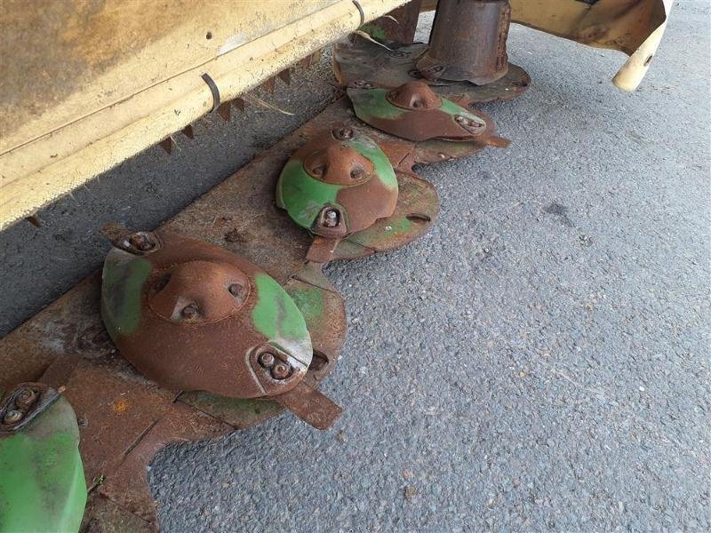 Mähwerk du type Krone EASYCUT320CV, Gebrauchtmaschine en ANTIGNY (Photo 10)