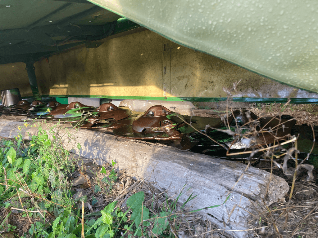 Mähwerk typu Krone EC R400, Gebrauchtmaschine w CINTHEAUX (Zdjęcie 4)