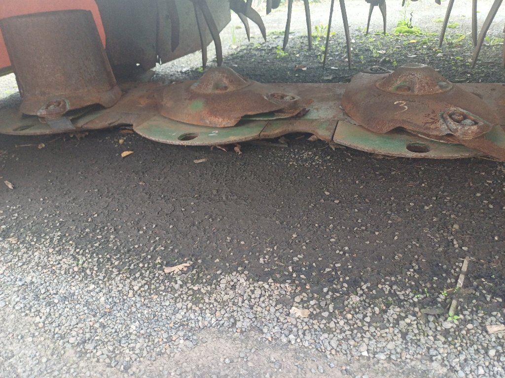 Mähwerk типа Krone ECR 320 CV, Gebrauchtmaschine в LACAPELLE-MARIVAL (Фотография 5)
