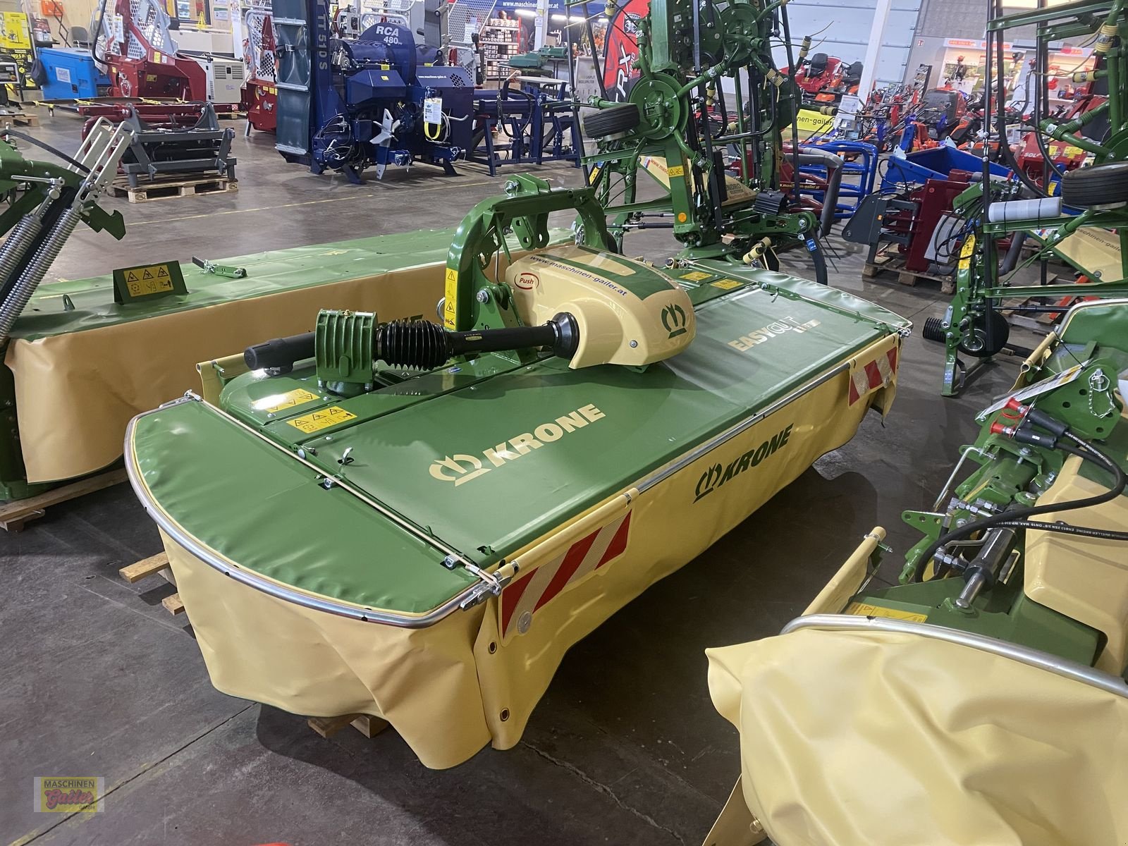 Mähwerk of the type Krone F 320 Gen 3 &#34;Push&#34; mit Schwadleittrommel, Neumaschine in Kötschach (Picture 2)