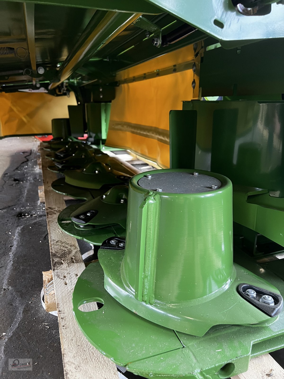 Mähwerk typu Krone F320 3.Generation, Neumaschine v Regen (Obrázek 5)