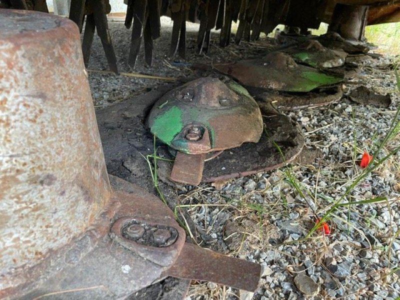 Mähwerk typu Krone Faucheuse conditionneuse Ec 280 Krone, Gebrauchtmaschine w ORLEIX (Zdjęcie 9)