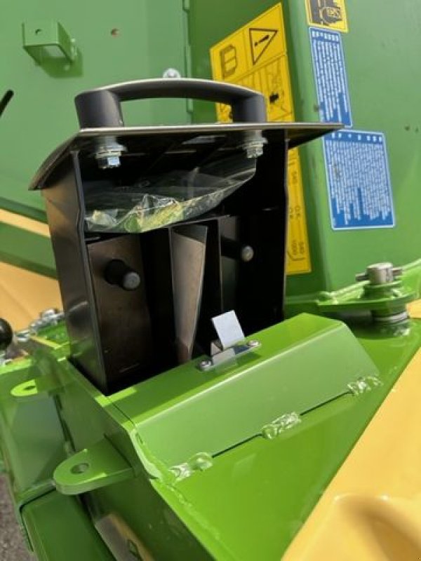 Mähwerk typu Krone Frontscheibenmähwerk F320CV mit Aufbereiter, Neumaschine v Tamsweg (Obrázek 16)