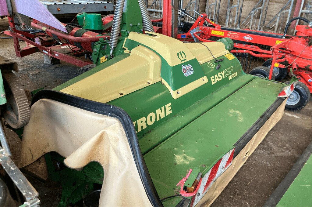 Mähwerk typu Krone KRONE EASY CUT F 320 CV, Gebrauchtmaschine v NOGENT (Obrázek 2)