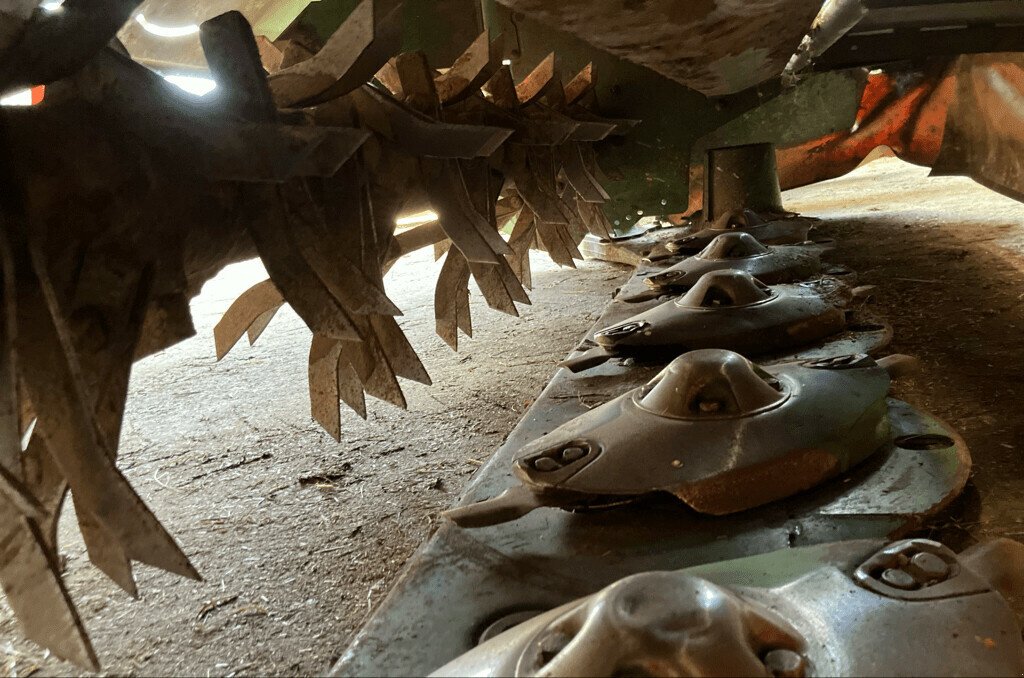 Mähwerk типа Krone KRONE EASY CUT R 320 CV, Gebrauchtmaschine в NOGENT (Фотография 4)