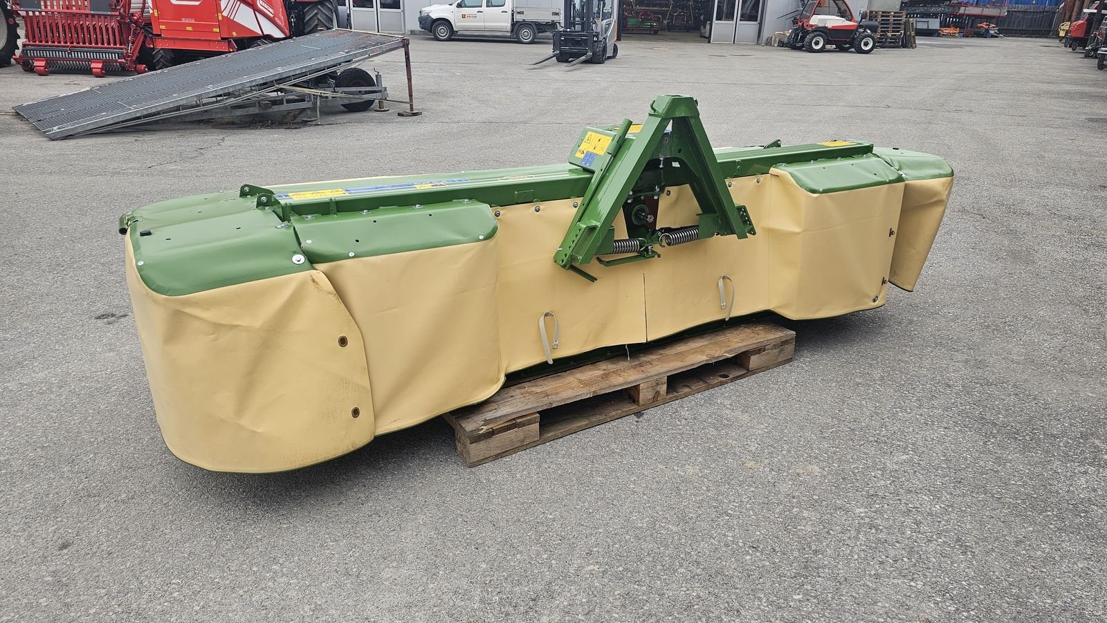 Mähwerk типа Krone Mähwerk Easycut F320M, Gebrauchtmaschine в Ried im Oberinntal (Фотография 3)