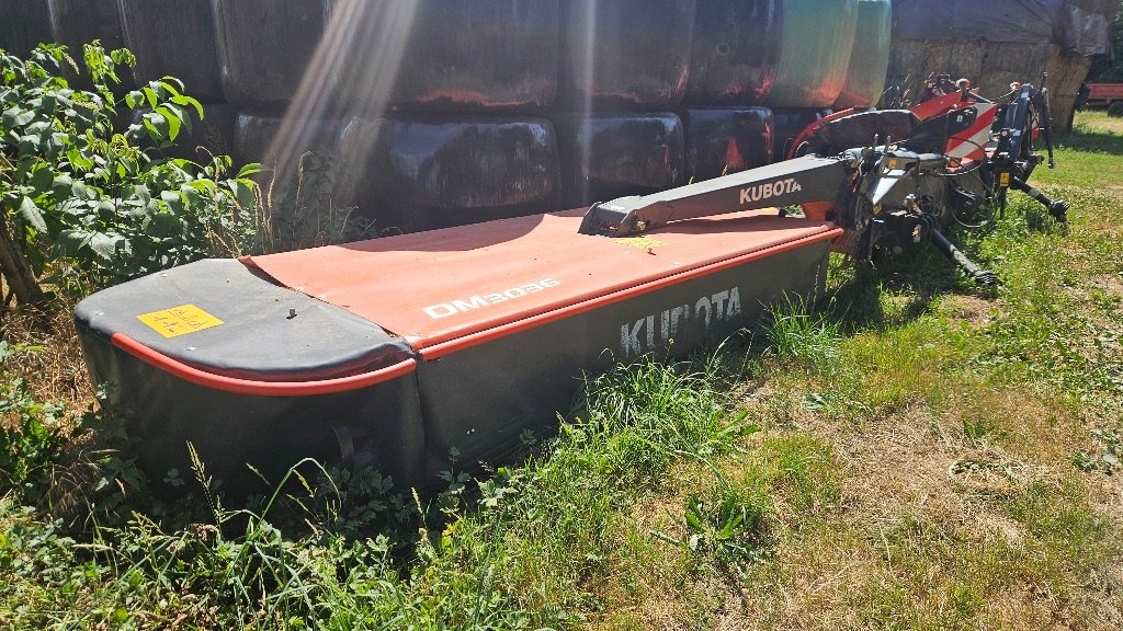 Mähwerk del tipo Kubota DM3036, Gebrauchtmaschine In COGNAC LA FORET (Immagine 1)