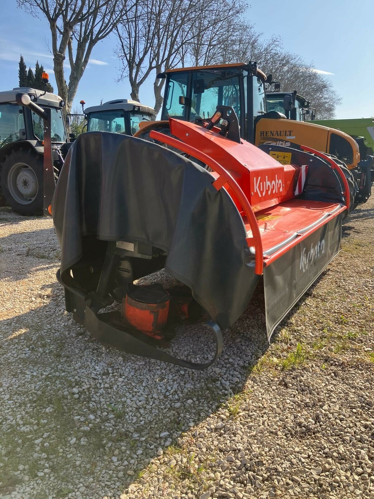 Mähwerk Türe ait Kubota FAUCHEUSE DM 4028, Gebrauchtmaschine içinde SAINT ANDIOL (resim 4)