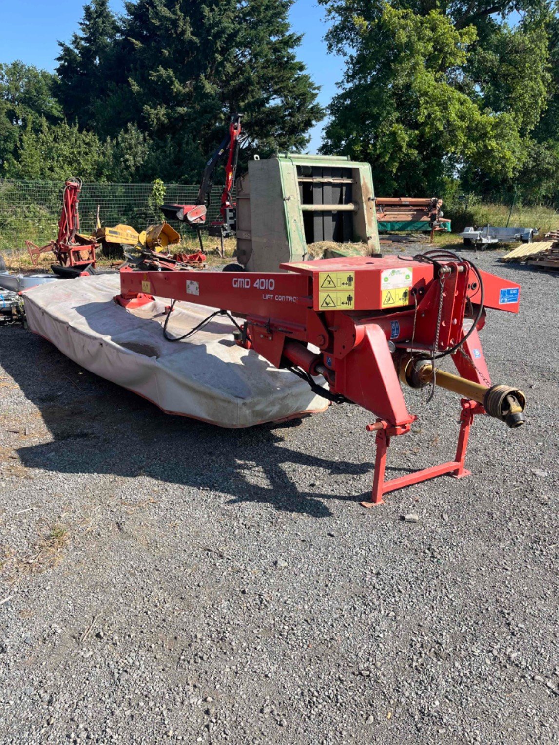 Mähwerk typu Kuhn Faucheuse GMD 4010 Kuhn, Gebrauchtmaschine v LA SOUTERRAINE (Obrázok 4)