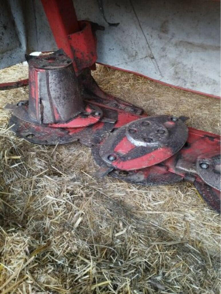 Mähwerk of the type Kuhn FAUCHEUSE GMD 4410, Gebrauchtmaschine in AUTUN (Picture 5)