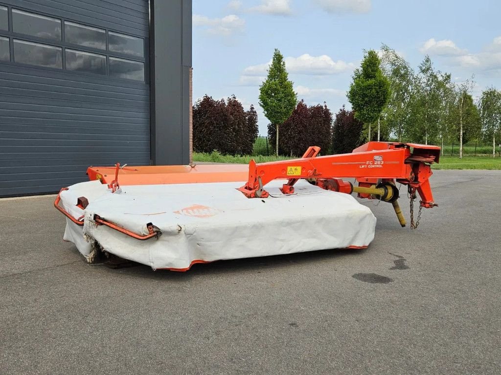 Mähwerk Türe ait Kuhn FC 283 achtermaaier, Gebrauchtmaschine içinde BENNEKOM (resim 5)