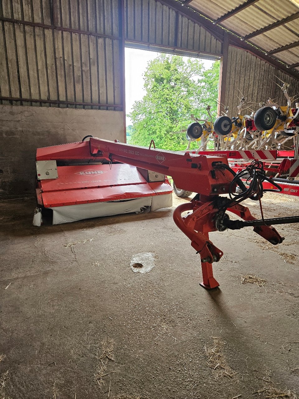 Mähwerk of the type Kuhn FC 303 GC, Gebrauchtmaschine in MANDRES-SUR-VAIR (Picture 1)