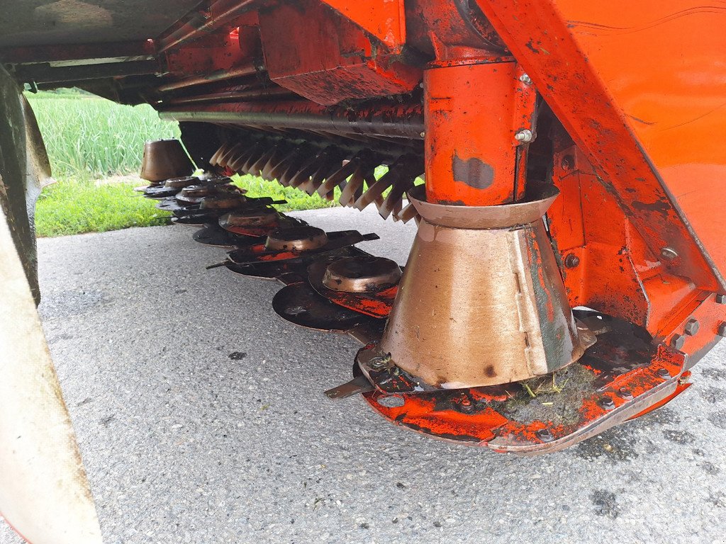 Mähwerk типа Kuhn FC 313 F Scheibenmähwerk, Gebrauchtmaschine в Chur (Фотография 8)