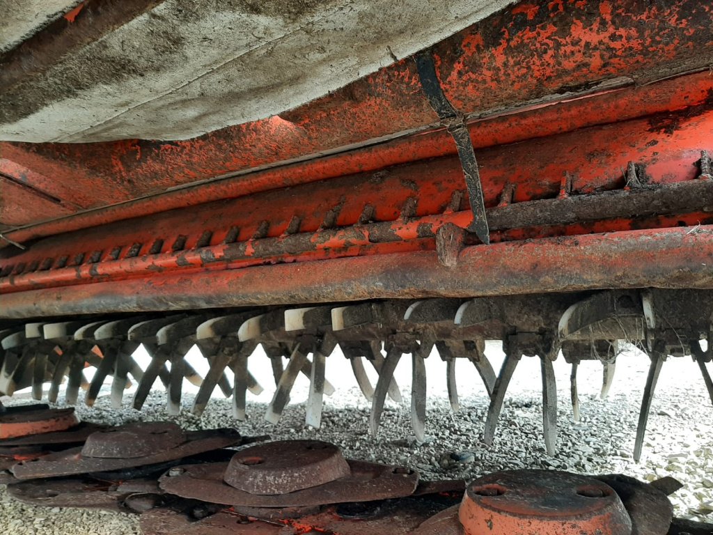 Mähwerk des Typs Kuhn FC 313, Gebrauchtmaschine in SAINT LOUP (Bild 6)
