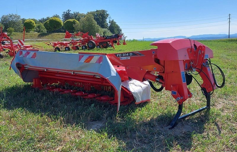 Mähwerk of the type Kuhn FC 314 D Lift-Control, Ausstellungsmaschine in Ersingen (Picture 2)