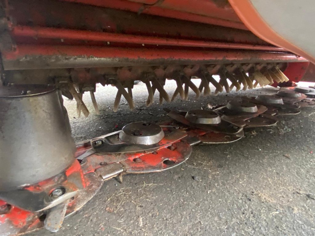 Mähwerk des Typs Kuhn FC 314 FF, Gebrauchtmaschine in MAURIAC (Bild 6)