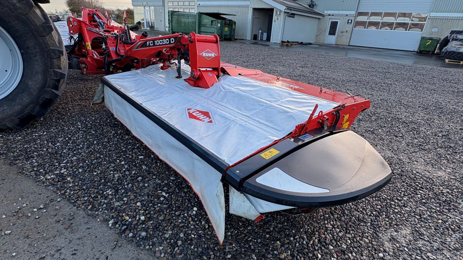 Mähwerk des Typs Kuhn FC10030 + FC3525F  Skårlægger Med stål finger crimper, Gebrauchtmaschine in Løgstør (Bild 5)