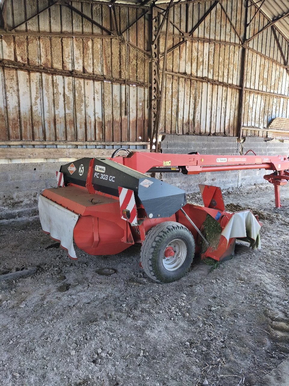 Mähwerk of the type Kuhn FC303 GC, Gebrauchtmaschine in Chauvoncourt (Picture 1)