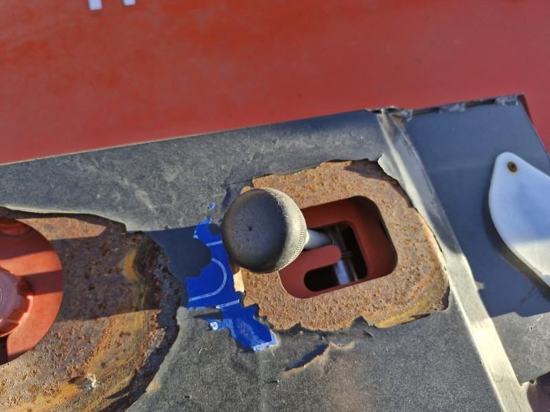 Mähwerk of the type Kuhn FC303GC, Gebrauchtmaschine in BRAY en Val (Picture 9)