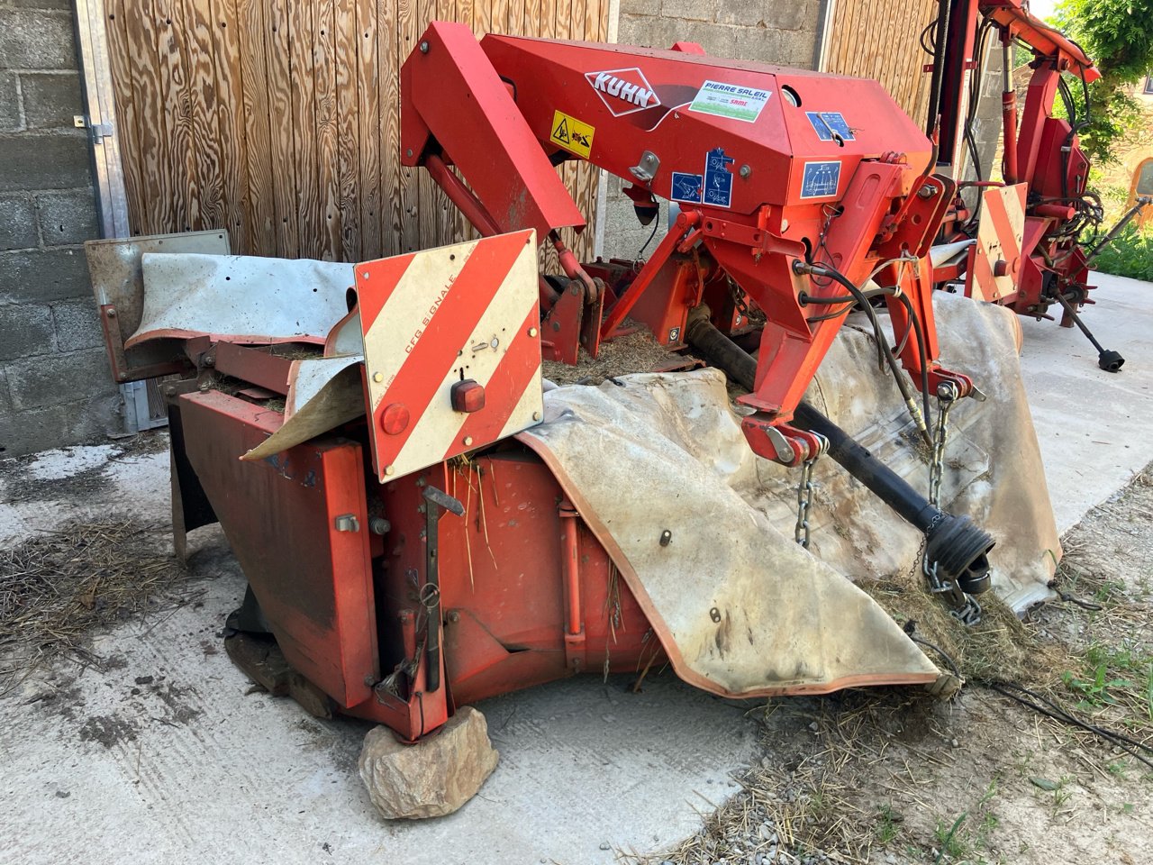 Mähwerk типа Kuhn FC313FF, Gebrauchtmaschine в MORLHON LE HAUT (Фотография 4)