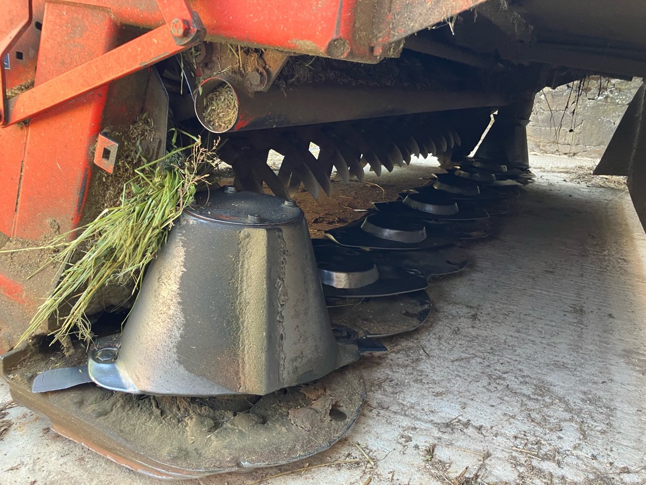 Mähwerk типа Kuhn FC313FF, Gebrauchtmaschine в MORLHON LE HAUT (Фотография 9)