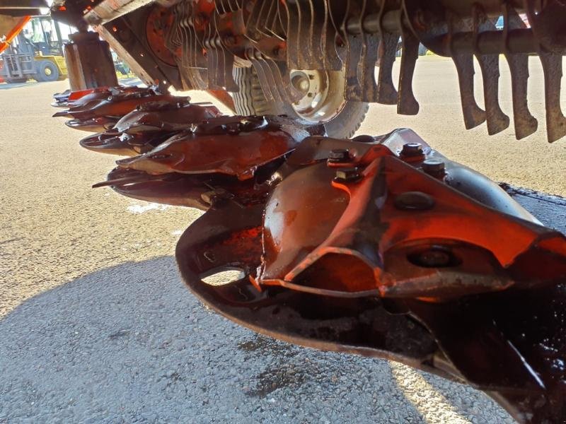 Mähwerk типа Kuhn FC3160TCD, Gebrauchtmaschine в COULONGES SUR AUTIZE (Фотография 5)