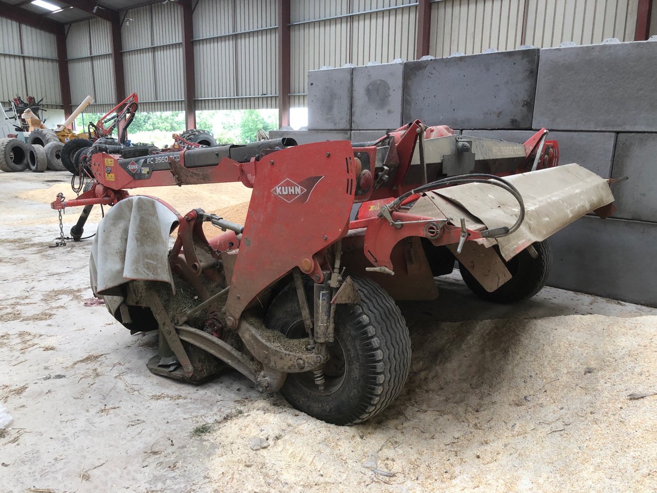 Mähwerk του τύπου Kuhn Fc3560 tcd, Gebrauchtmaschine σε Brabant-le-Roi (Φωτογραφία 4)