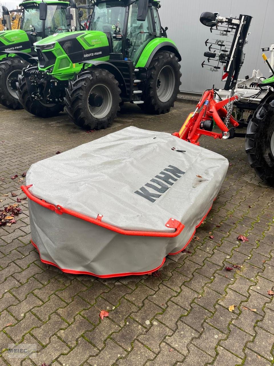 Mähwerk of the type Kuhn GMD 24 Frühbezug, Neumaschine in Delbrück (Picture 1)