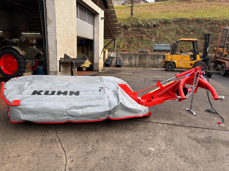 Mähwerk vrste Kuhn GMD 24, Neumaschine v Flörsbachtal (Slika 1)