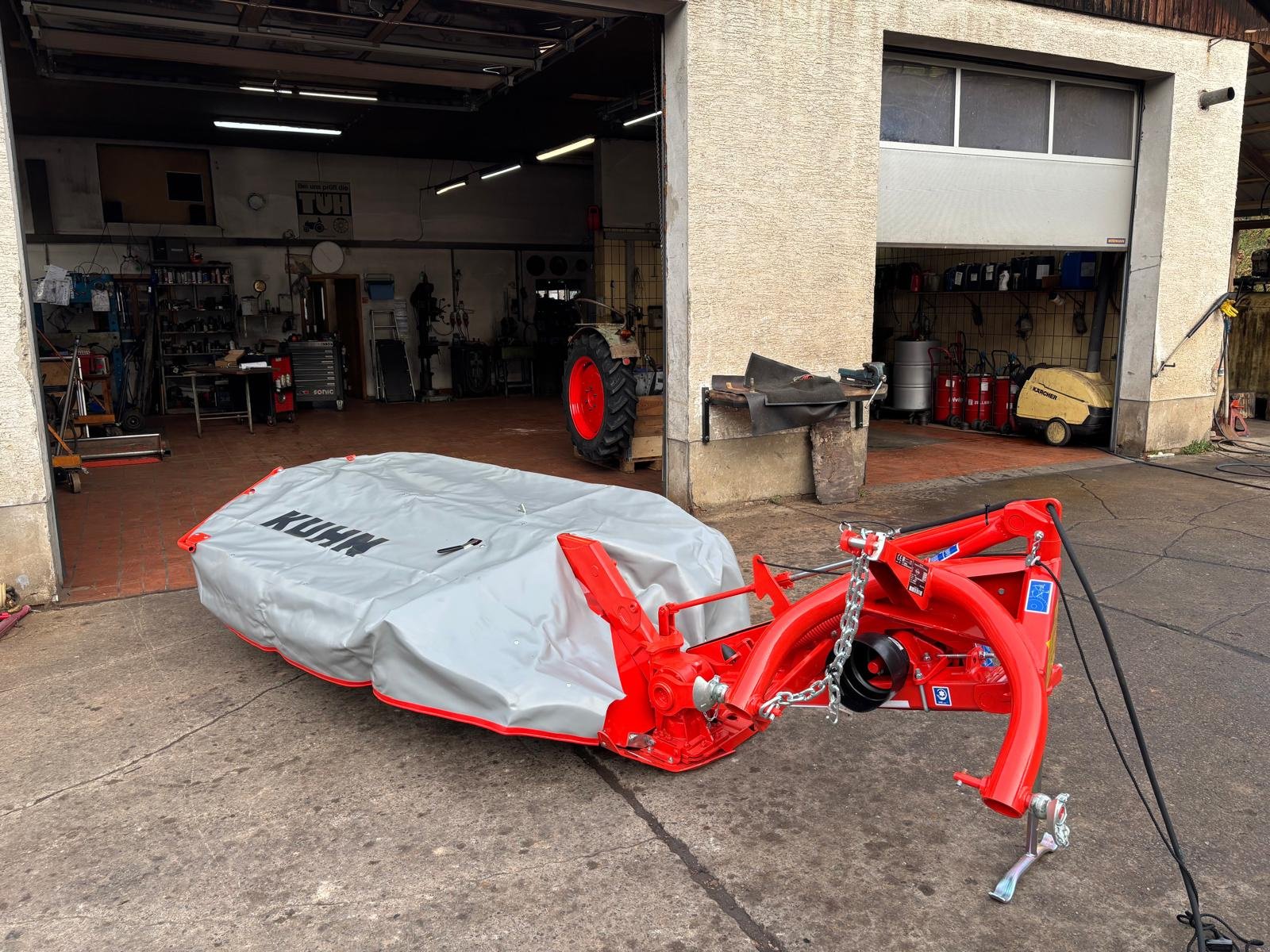 Mähwerk vrste Kuhn GMD 24, Neumaschine v Flörsbachtal (Slika 2)