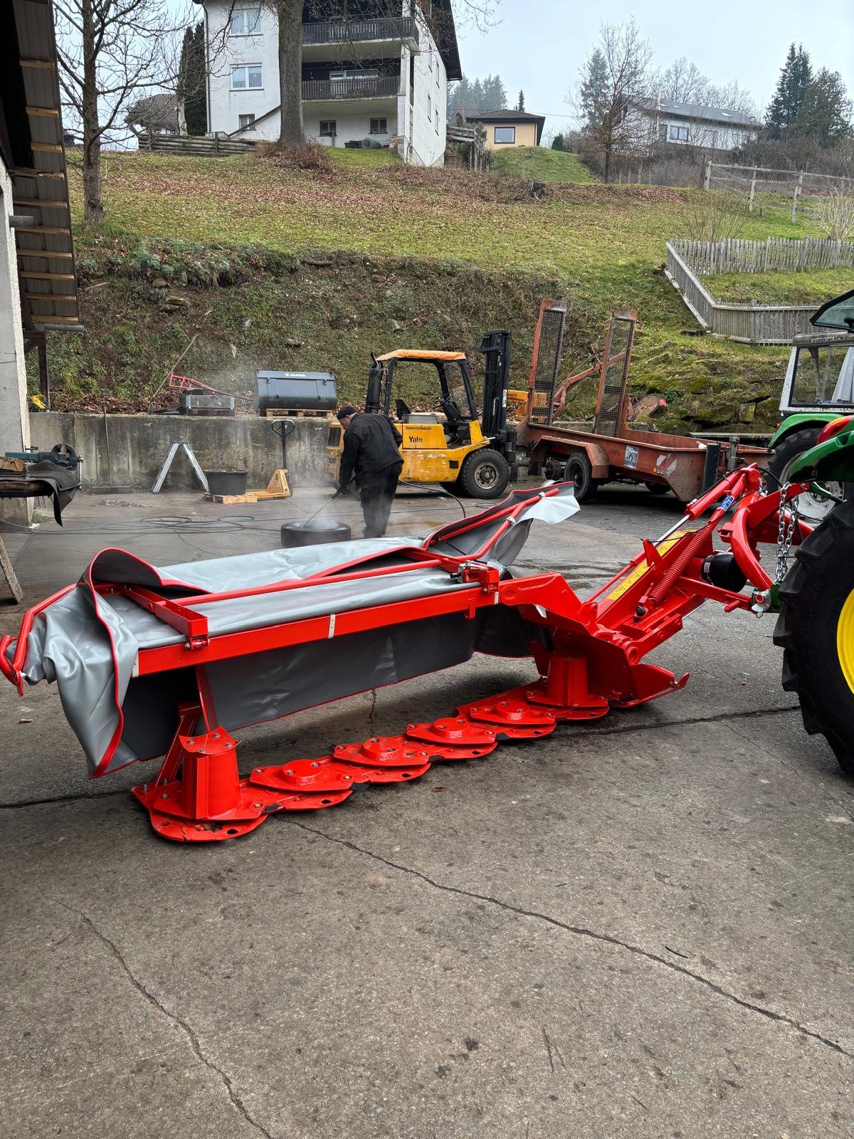 Mähwerk vrste Kuhn GMD 24, Neumaschine v Flörsbachtal (Slika 9)