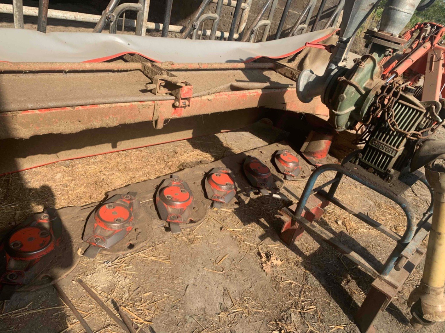 Mähwerk tipa Kuhn GMD 310 FF, Gebrauchtmaschine u ORLEIX (Slika 7)