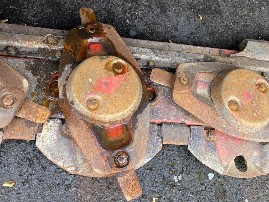 Mähwerk tip Kuhn GMD 310-FF, Gebrauchtmaschine in SAINT FLOUR (Poză 9)