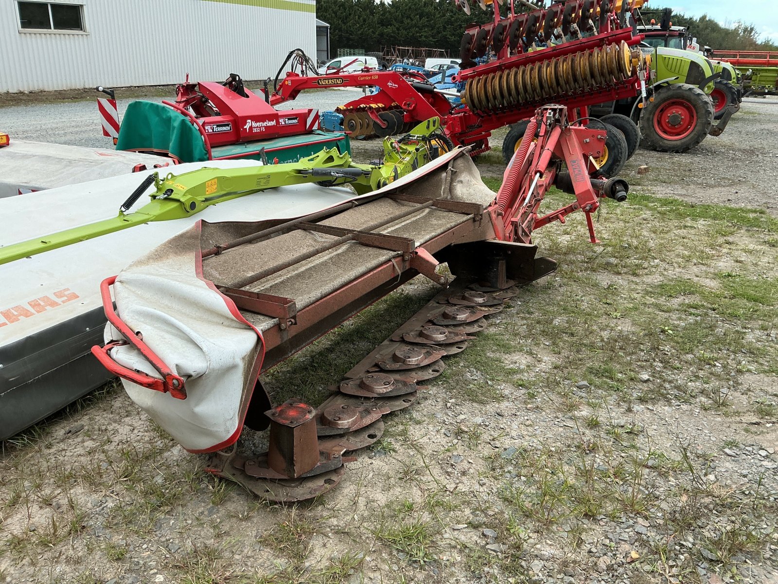 Mähwerk of the type Kuhn GMD 310 FF, Gebrauchtmaschine in ST CLEMENT DE LA PLACE (Picture 2)