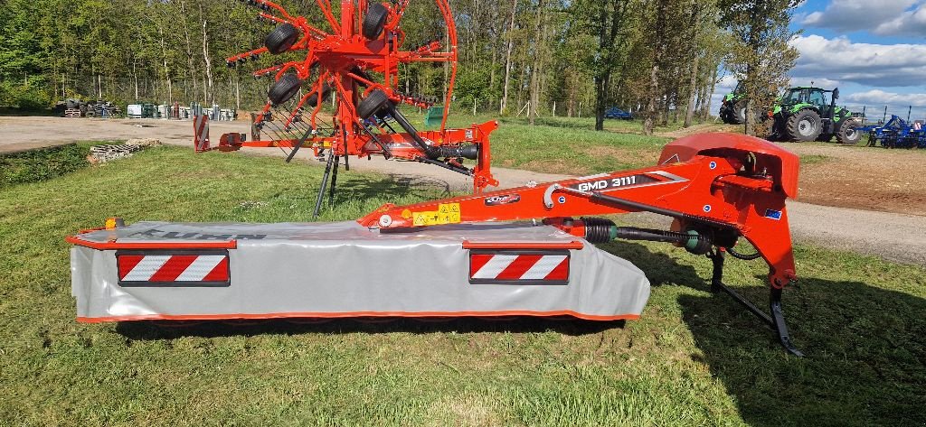Mähwerk des Typs Kuhn GMD 3111, Gebrauchtmaschine in SYLVAINS LES MOULINS (Bild 1)